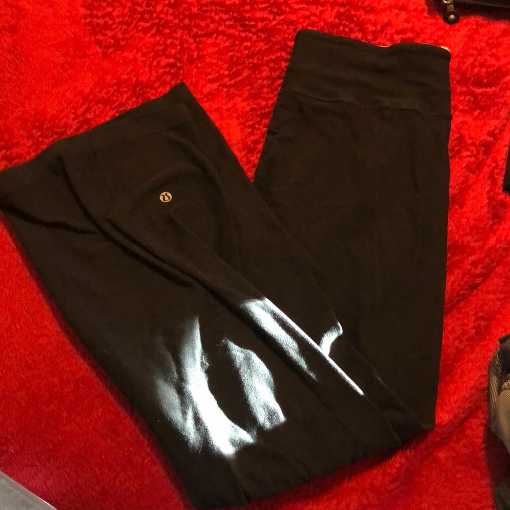 Lululemon groovy pants size 8
